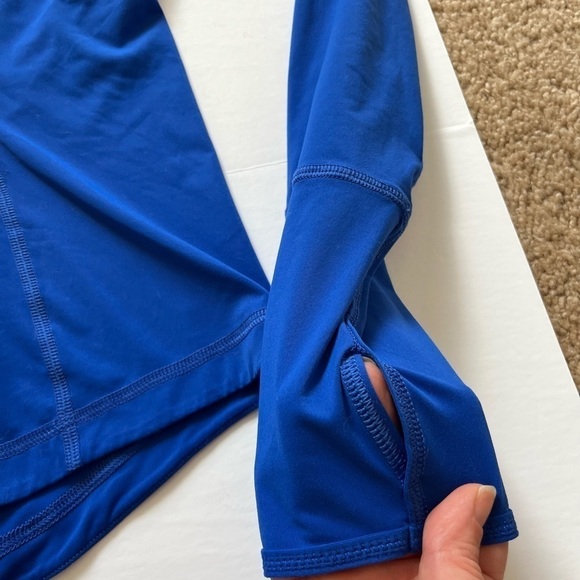 Zella Lightweight Athletic Pullover Size Medium Blue - Picture 5 of 8
